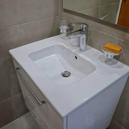 Renovated Property In Chloraka