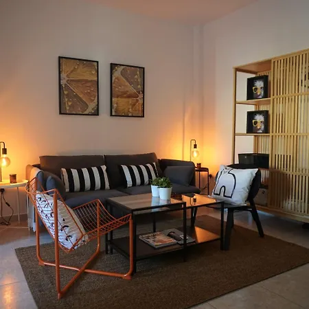 Apartment Renovated Property In Chloraka *
