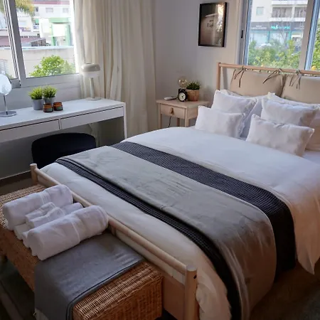 Renovated Property In Chloraka Apartment *